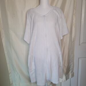 Bobbie Brooks 3XL White Short Sleeve Towel Wrap